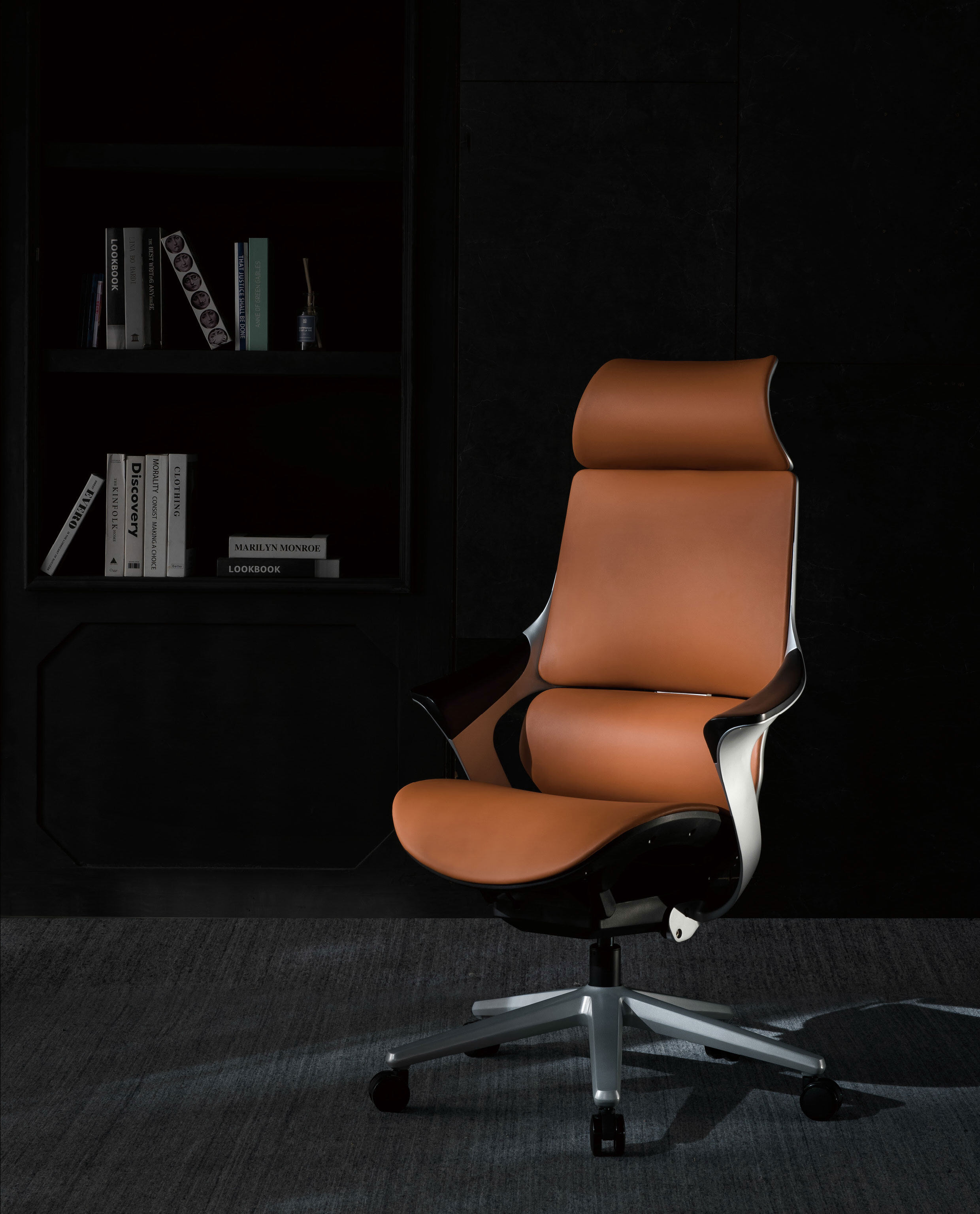 CADEIRA TIPO COURO PARA DIRETOR/CEO